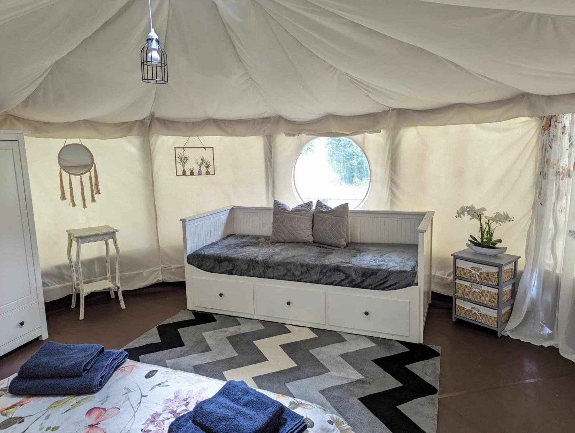 Luxury Glamping @Moulin Des Forges Hotel Moutier-Malcard Exterior foto
